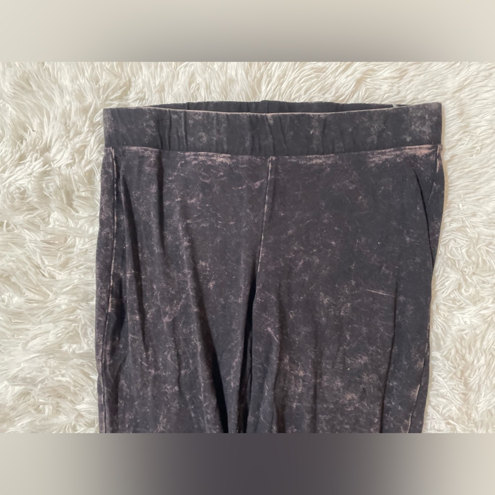 Torrid Grunge Punk Rock Goth Emo 90s Mineral Acid Wash Leggings Black 2X 18 20 - Picture 3 of 6